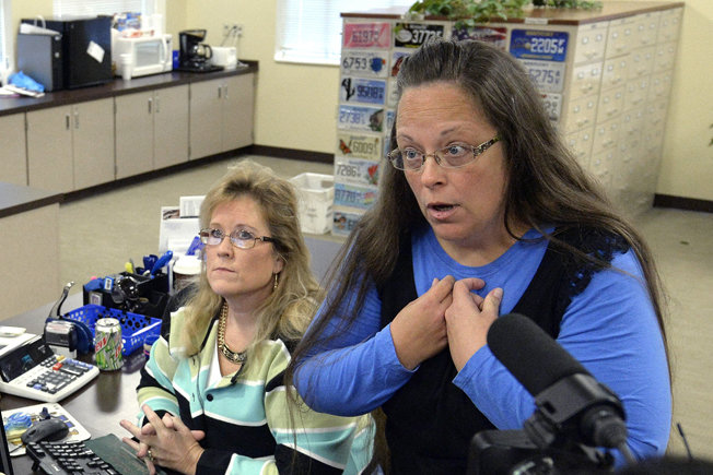 Kentucky's Jailed Clerk For Anti-Gay Support To Return Office Monday