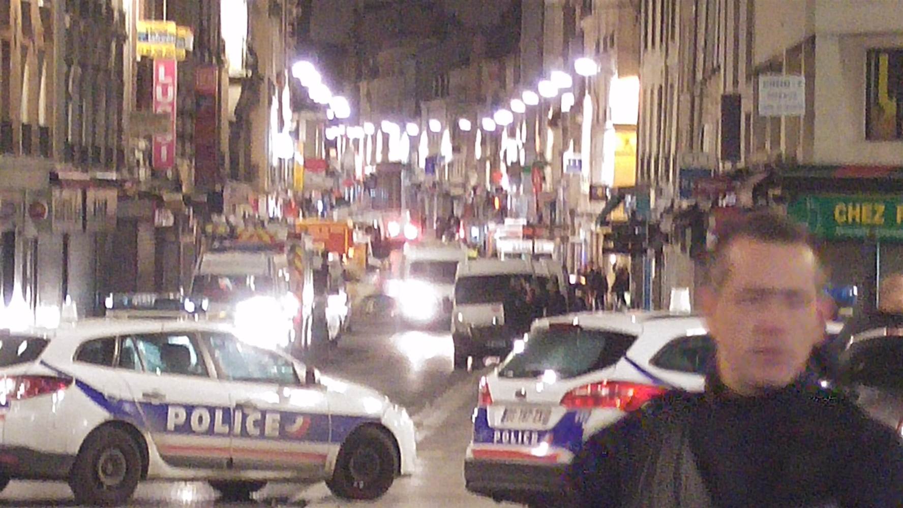 2 Killed, 7 Suspects Arrested After Police Raids An Apartment In Paris Suburb Saint-Denis