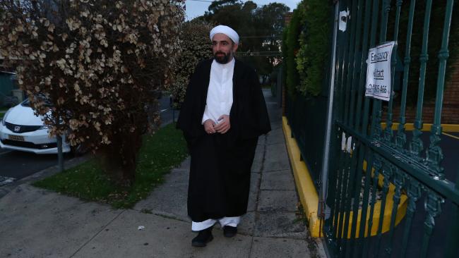 Australia Reviews British Islamic Preacher Farrokh Sekaleshfar's Visa Following Orlando Shooting