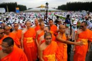 Thailand Police Raids Dhammakaya Temple To Negotiate Arrest With Monk