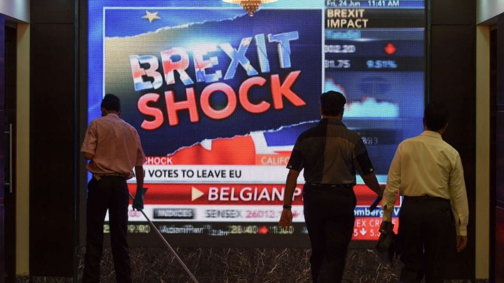 Vacuum In Both Major Political Parties Gestures Political Uncertainty In Britain
