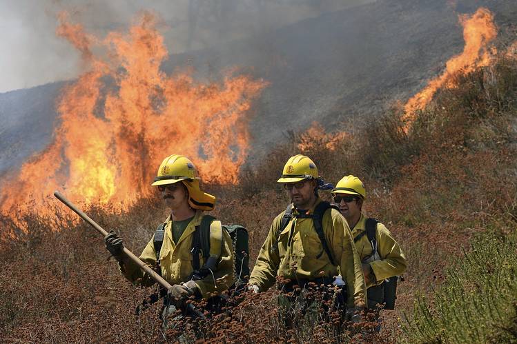 San Bernardino Wildfire Out Of Control, Emergency Declared