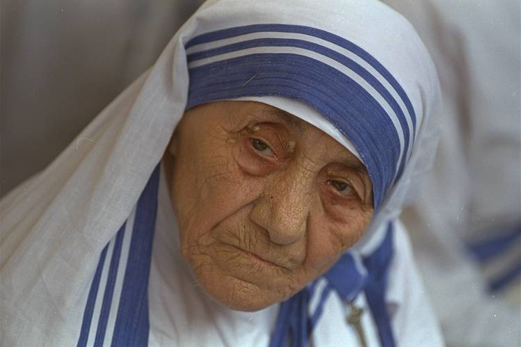 Vatican To Declare Mother Teresa As Saint