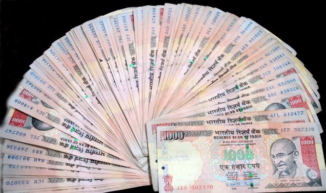 breaking-india-bans-bigger-denomination-currency-notes-to-replace-with-high-security-note