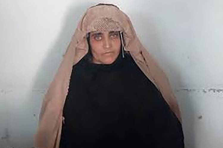 national-geographics-afghan-girl-to-be-deported-from-pakistan