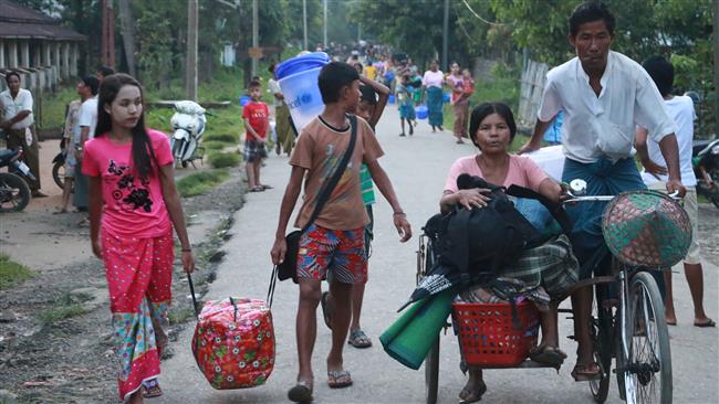 thousands-burmese-rohingya-muslims-flee-bangladesh-amid-military-crackdown