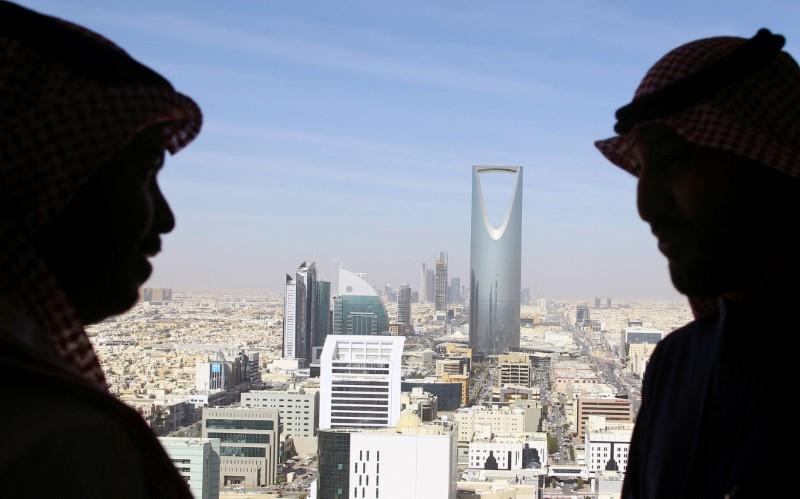 Saudi Arabia issues public decency norms to foreign tourists